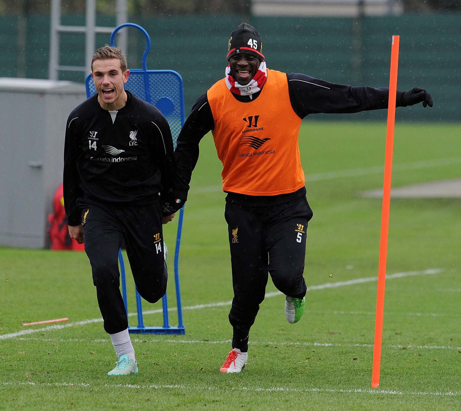 Balotelli Trains In Signature Italy Edition Puma evoPOWER Boots